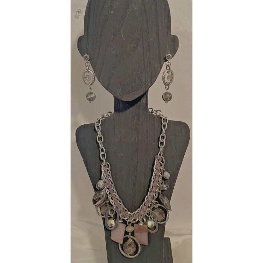 Laura‎ Ashley Necklace earrings set SIlvertone, Gray